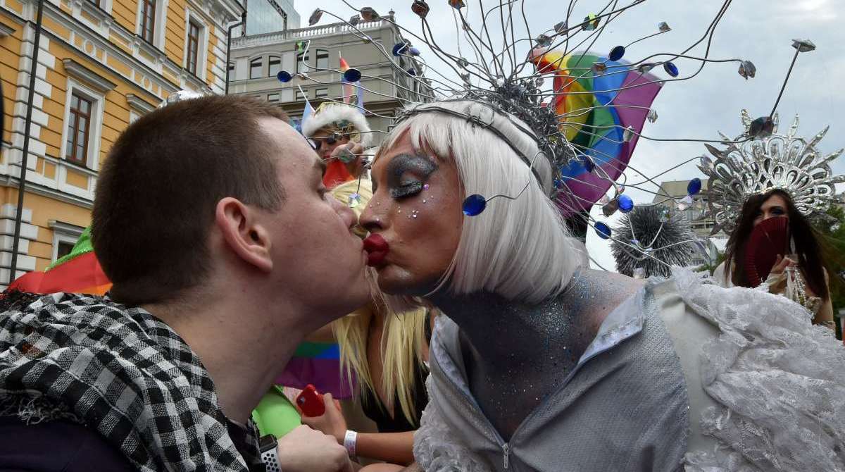 A parada gay lotou as ruas de Kiev neste domingo