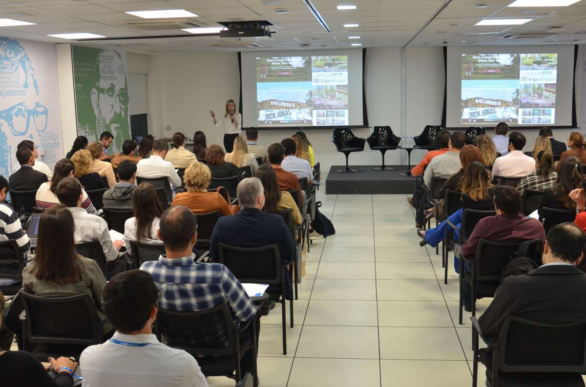 Ao final das palestras, um painel é aberto com as executivas para um debate com os participantes e é realizado um sorteio entre o público presente.