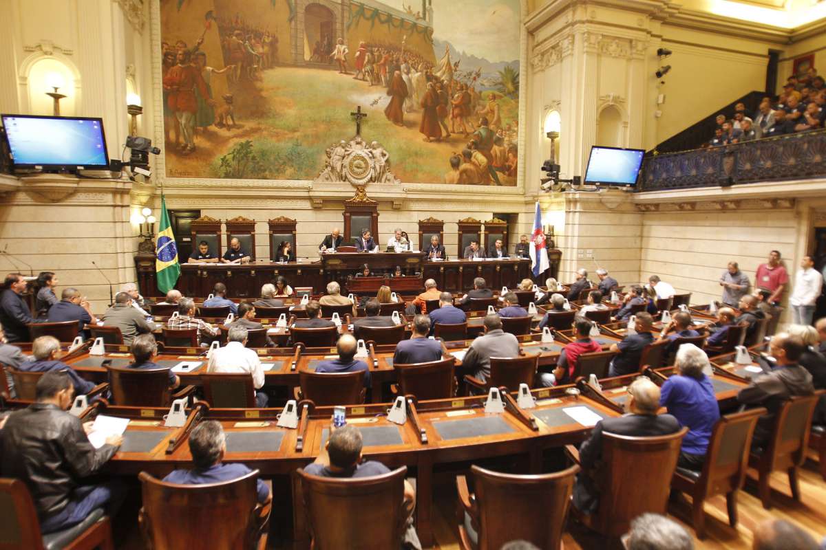 Audiência Pública na Alerj com motoristas de Vans. Estefan Radovicz / Agência O Dia CIDADE,TRANSPORTES,VEREADORES,AUDIÊNCIA
Byline