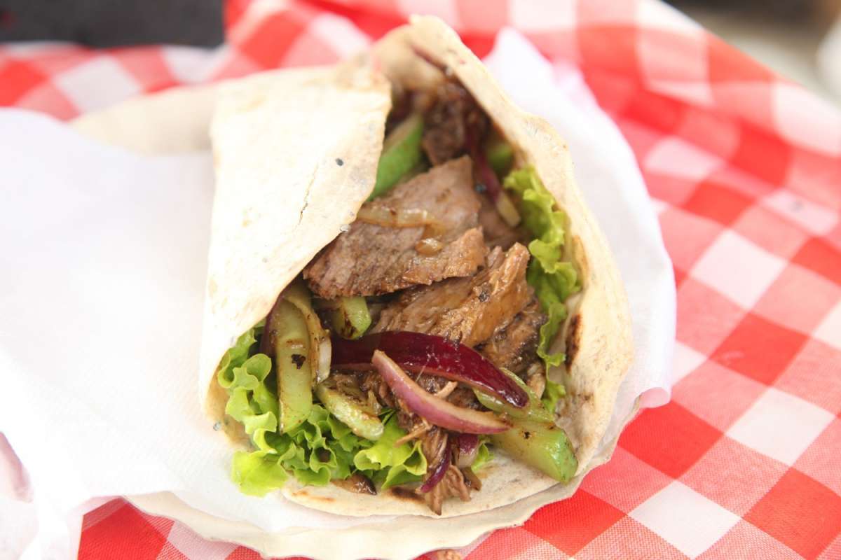 Prato shawarma, no Rio Refugia
