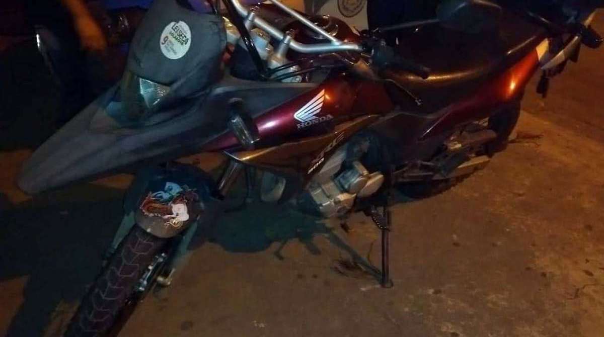 Moto é de um policial da UPP Jacarezinho - Divulgação / Polícia Militar