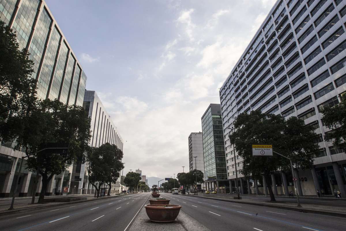 Várias mudanças no trânsito e nas linhas de ônibus serão feitas para o desfile - Marcio Mercante / Agencia O Dia