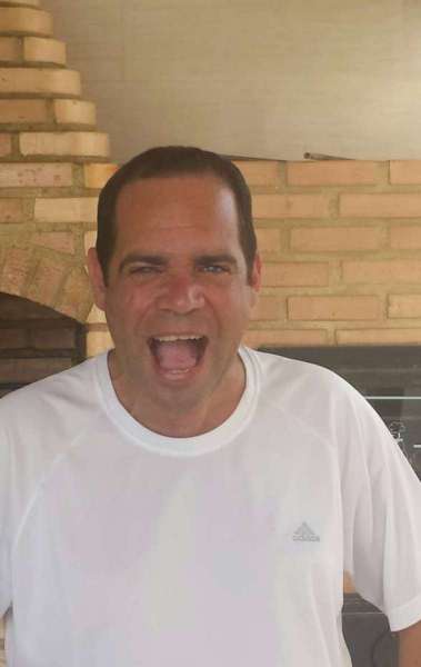 O corretor Alex Sandro Barbosa - REPRODUÇÃO / FACEBOOK