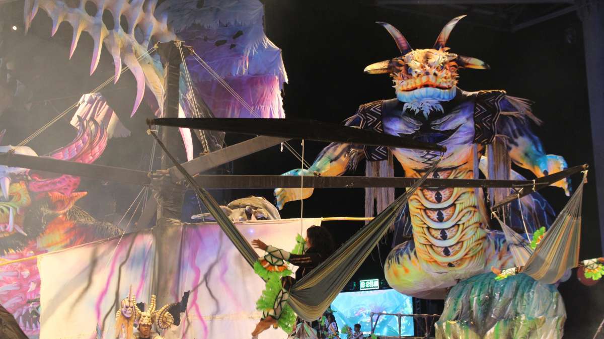 Milhares de pessoas cantaram e vibraram ao som da marujada do Boi Caprichoso no primeiro dia do Festival Folclórico de Parintins