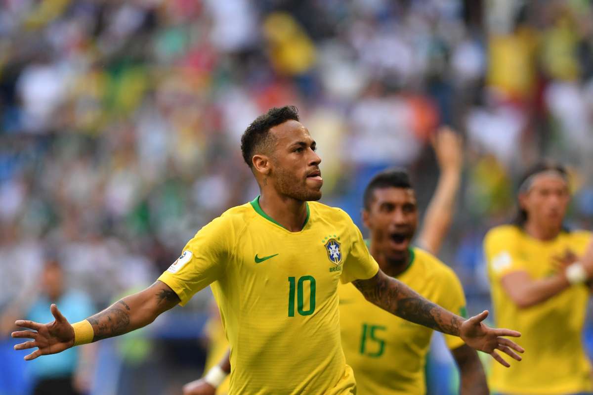 Neymar comemora gol do Brasil
