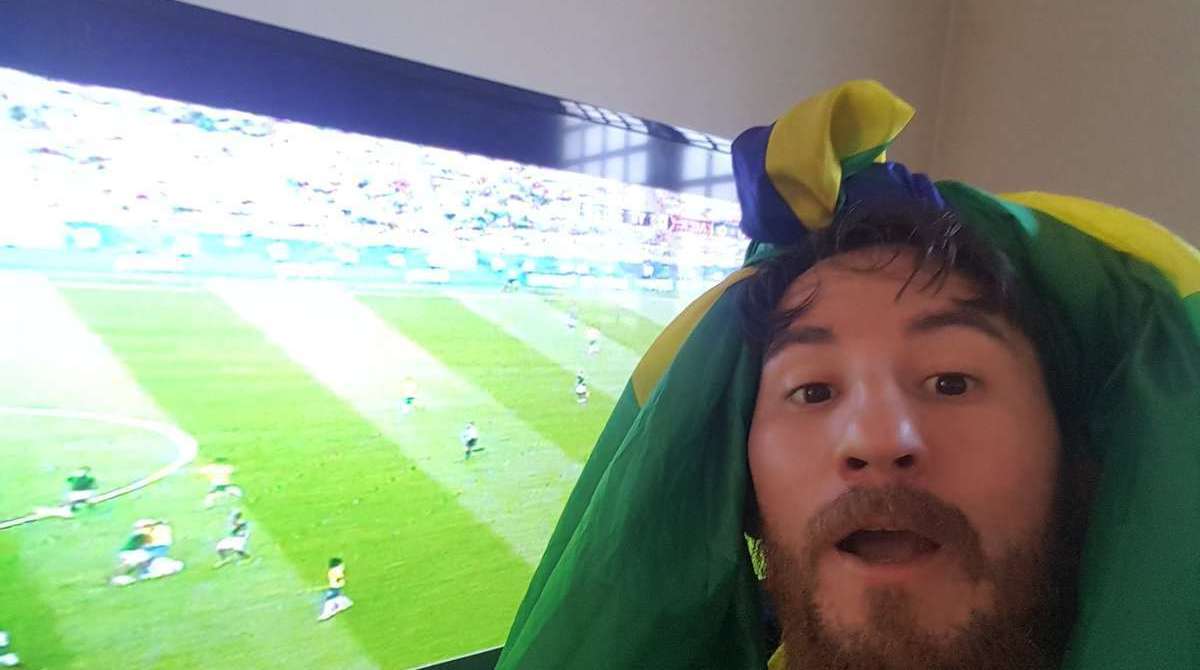 Memes da vitória do Brasil sobre o México lotam a Internet