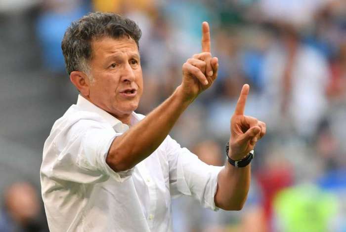 Osorio, técnico da seleção mexicana, considerou injusta a arbitragem da partida entre Brasil e México