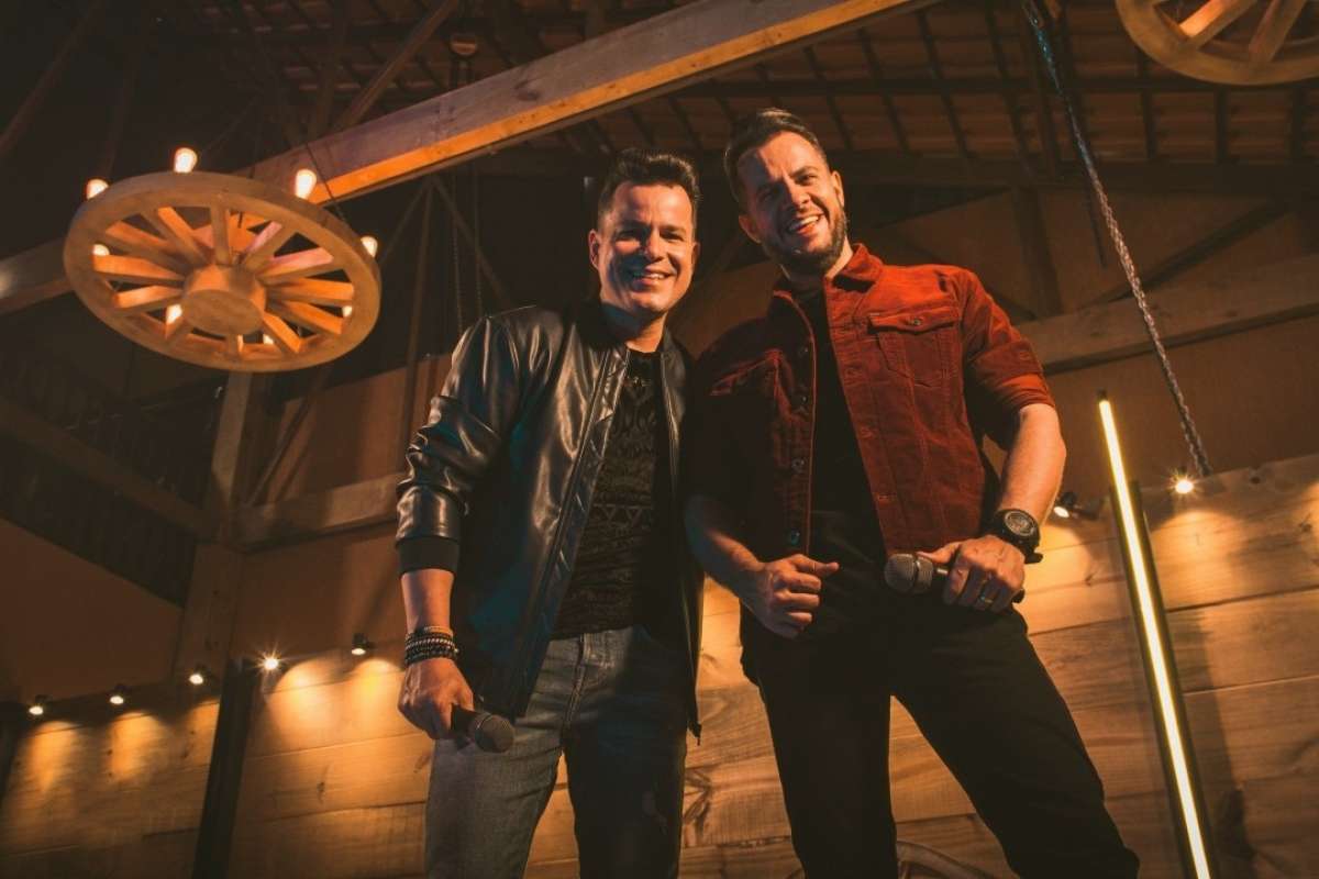 Dupla sertaneja João neto e Frederico