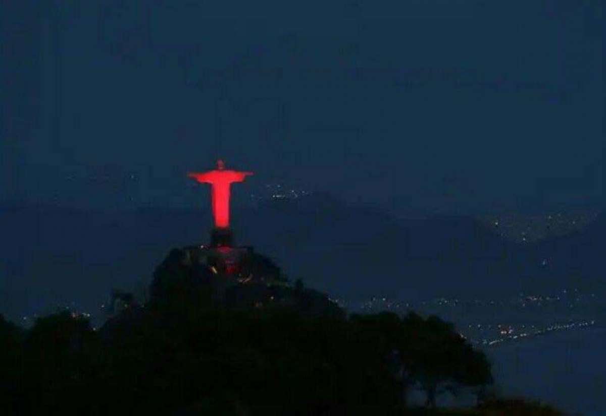 O vermelho é a cor característica dos bombeiros