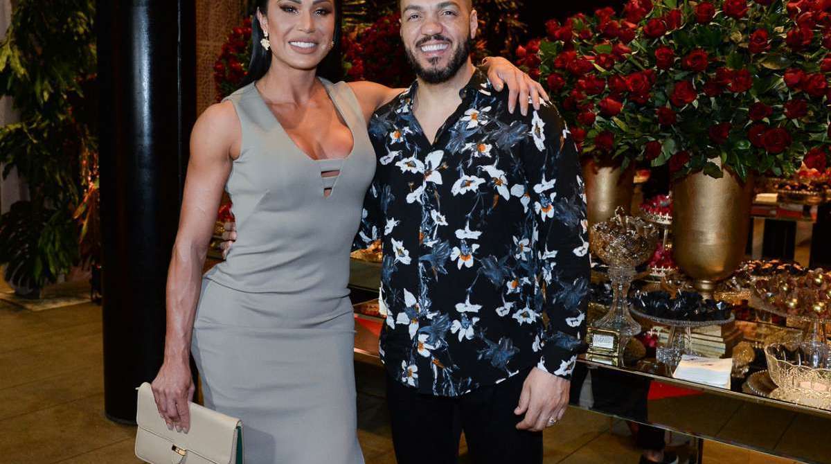 Gracyanne Barbosa e Belo participam de inauguração de clínica de estética em São Paulo