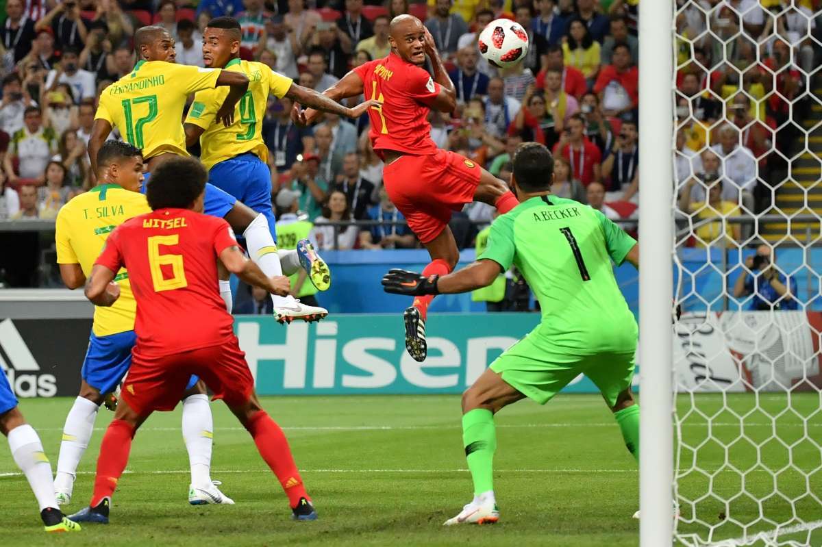 Belgium players celebrate their second goal during the Russia 2018 World Cup quarter-final football match between Brazil and Belgium at the Kazan Arena in Kazan on July 6, 2018. / AFP PHOTO / Jewel SAMAD / RESTRICTED TO EDITORIAL USE - NO MOBILE PUSH ALERTS/DOWNLOADS