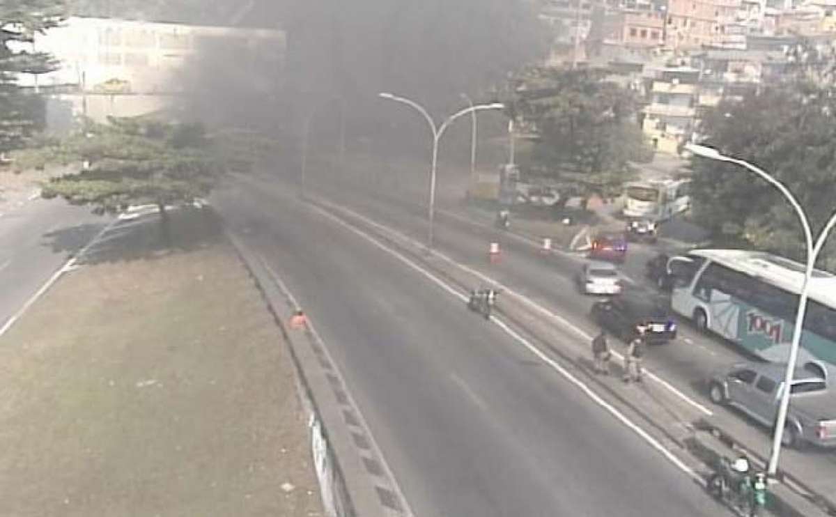 Incêndio interdita Túnel Santa Bárbara nos dois sentidos  - Reprodução COR