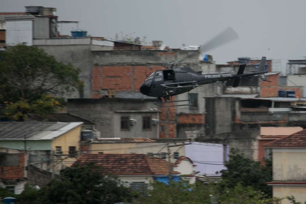 Tiroteio assusta moradores do Jacarezinho Rio de Janeiro O Dia