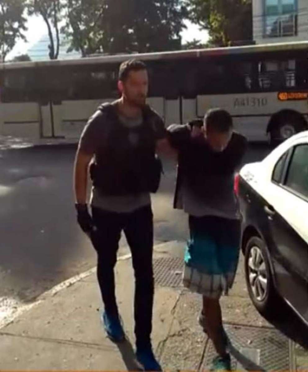 Ele estava dirigindo o carro usado pela quadrilha no dia do crime