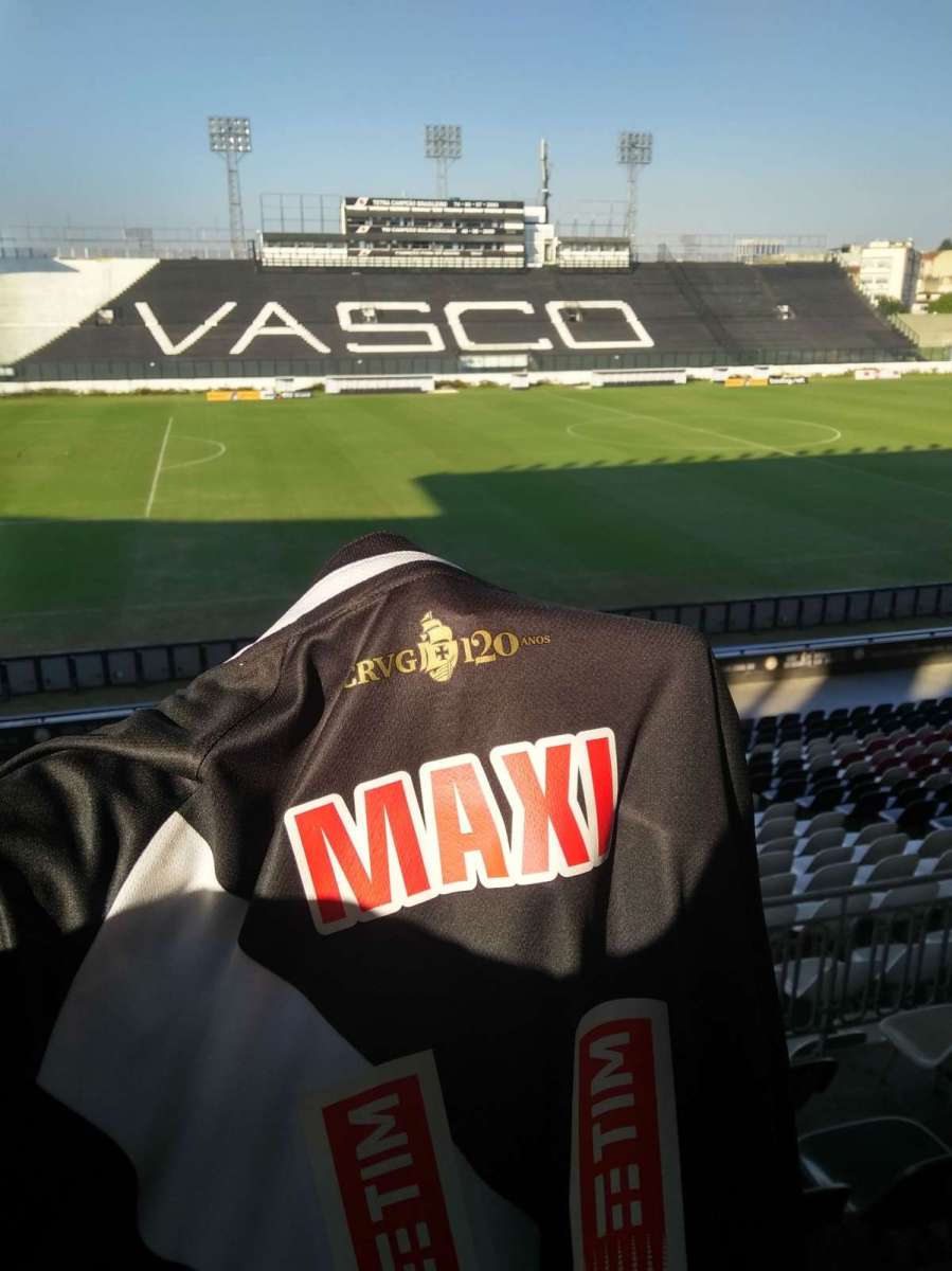 Maxi López jogará em São Januário