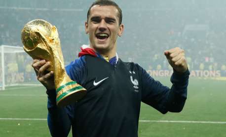 Griezmann aceita termos e aguarda acordo entre Barcelona e Atlético de Madrid