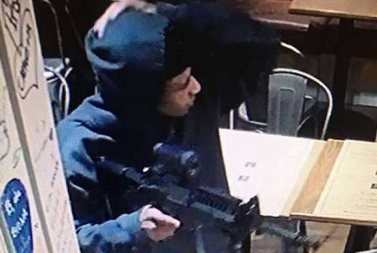 Assaltantes armados invadem restaurante no Jardim Botânico