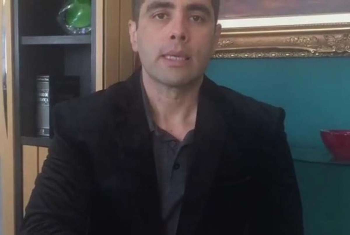 Doutor Bumbum publicou vídeo em sua conta no Instagram  - Reprodução Instagram 