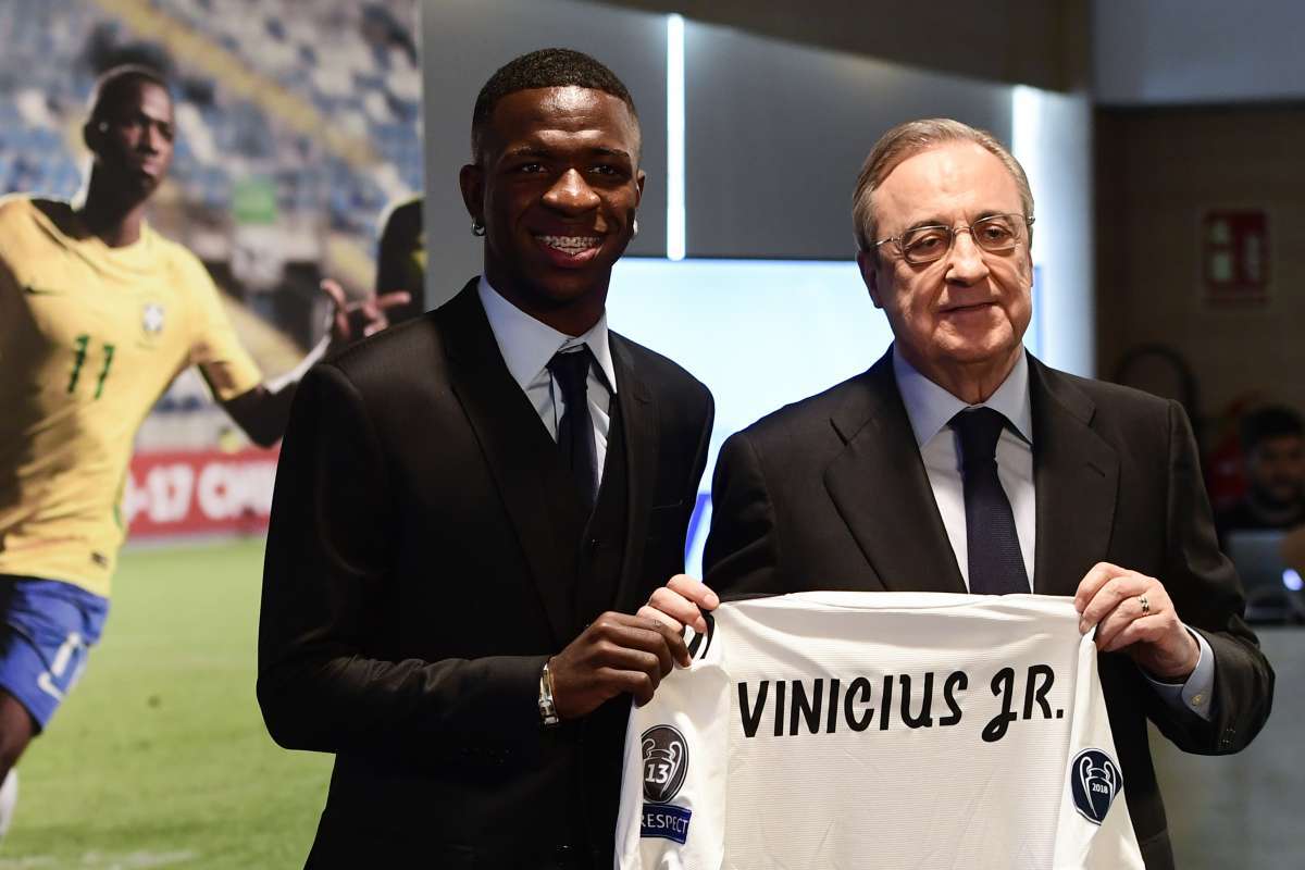 Vinicius Junior foi apresentado oficialmente no Real Madrid nesta sexta-feira