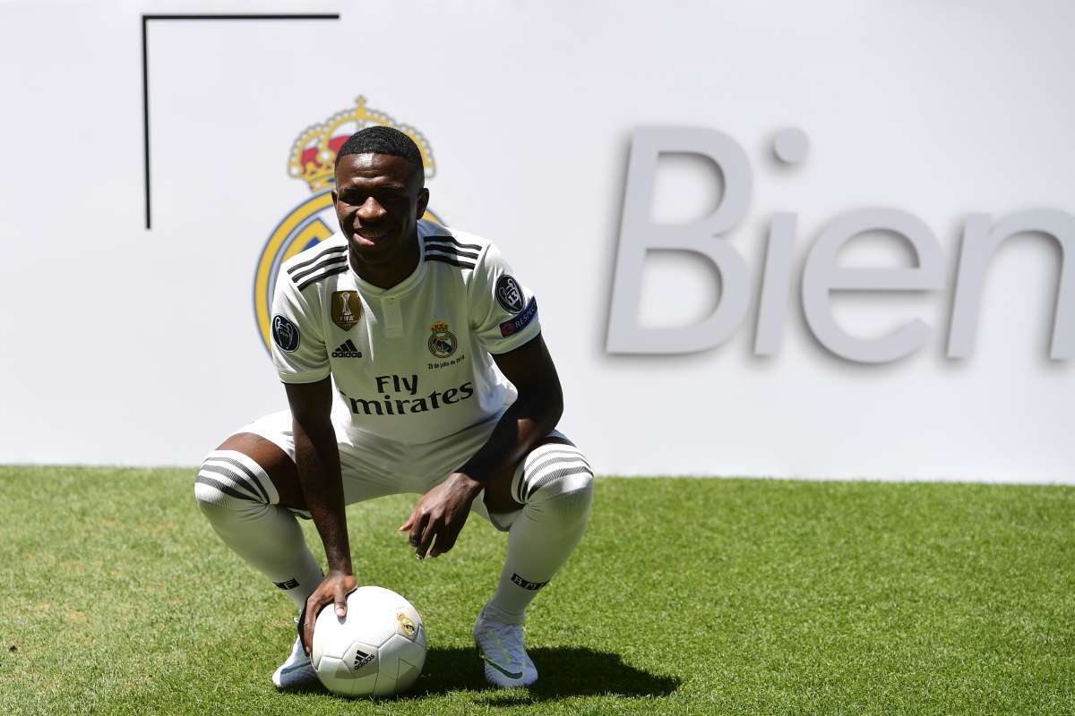 Buscando espaço na seleção brasileira, Vinicius Jr. é aposta para