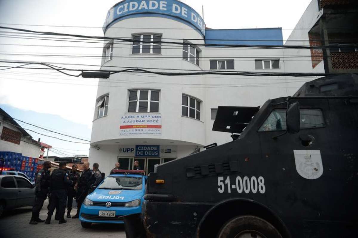 Segundo a Secretaria de Segurança Pública do Rio de Janeiro, o efetivo da UPP desativada reforçará o policiamento ostensivo e os programas sociais serão mantidos - Fernando Frazão / Agência Brasil