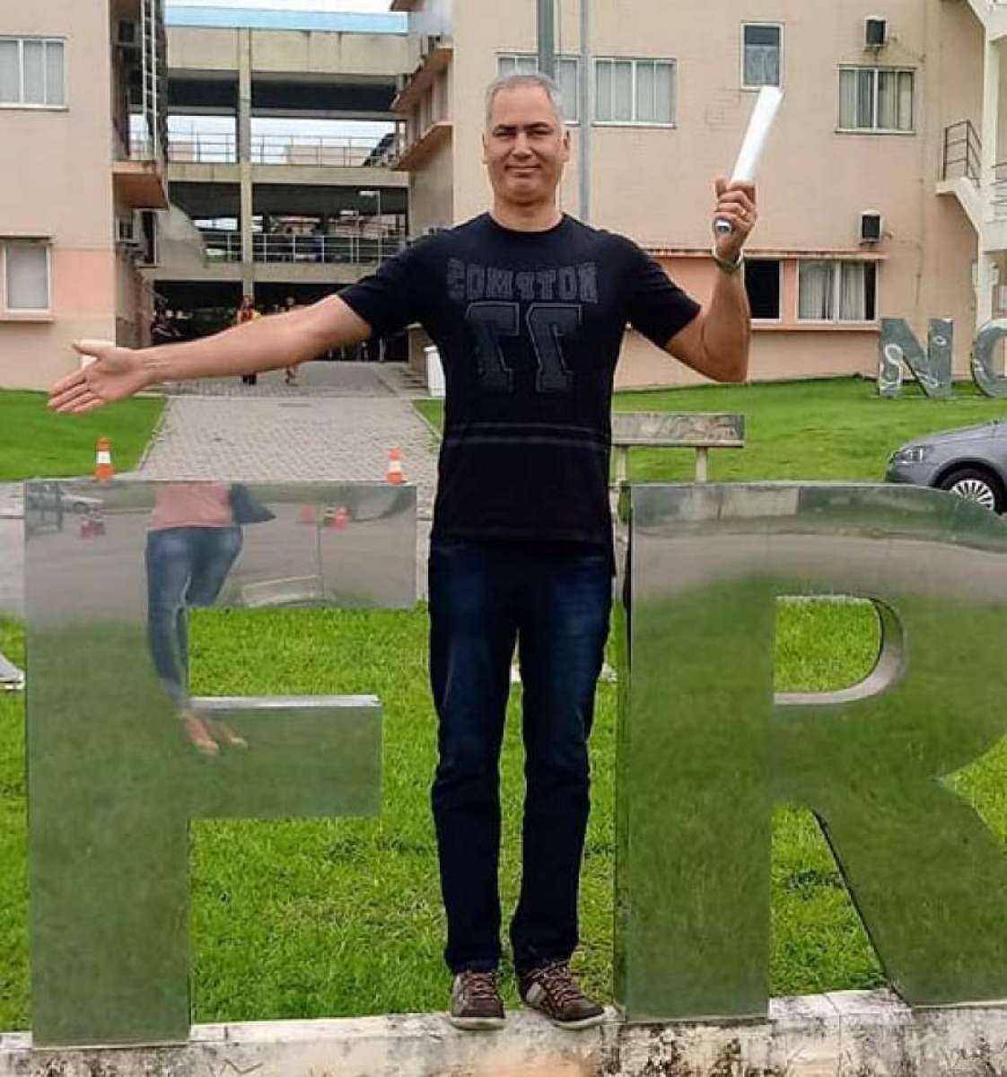 O sargento estava de folga quando foi abordado