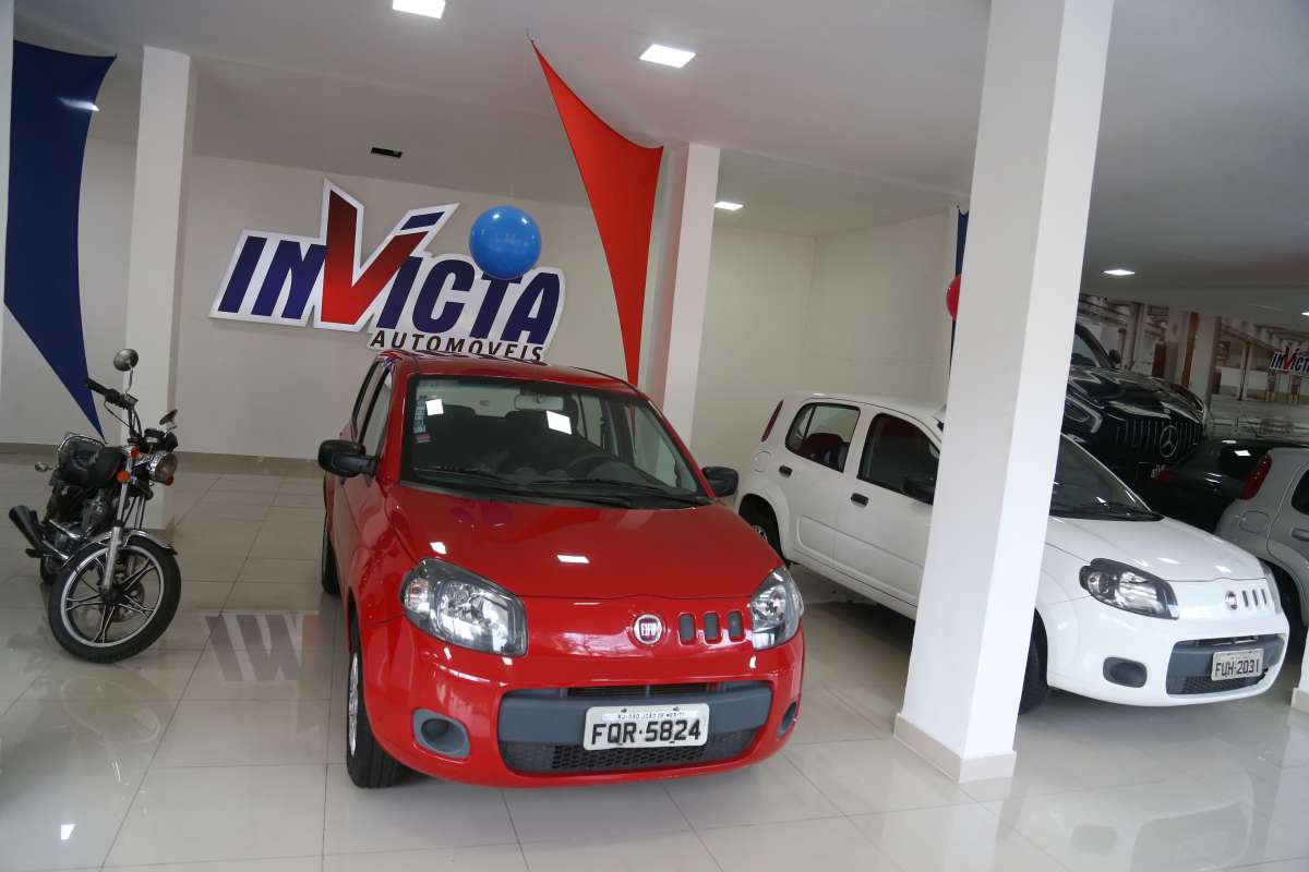 Especial Automotivo - AUTOMANIA E MOTOR - Matéria fala sobre a redução de juros no crédito para compra de automóveis. Local: Multimarcas Invicta - Av. Automóvel Clube, 1350 - São João de Meriti - RJ.   Foto: Daniel Castelo Branco / Agência O Dia..carro, moto, concessionária, volkswagem, ford, fiat, chevrolet, venda, compra, automovél, veícilo, transporte, motor