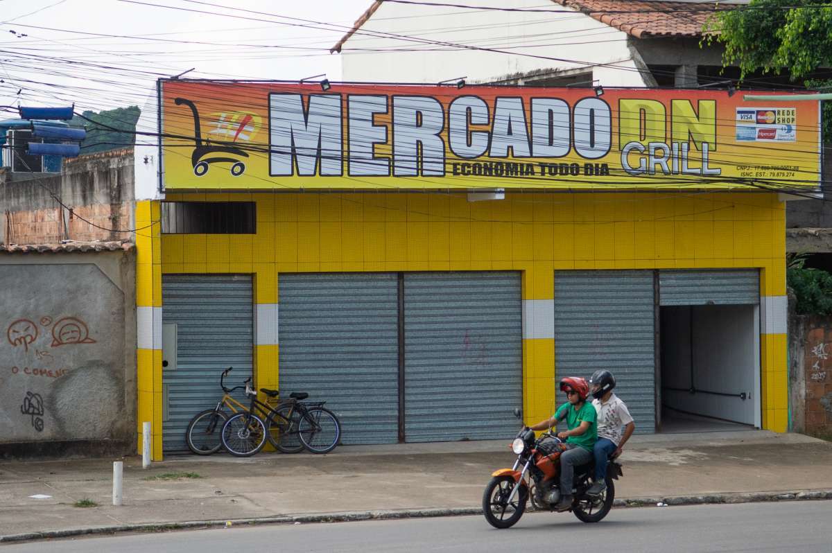 Rio,25/07/2018 - Especial Merenda - Fachada da empresa fornecedora de merenda escolar em Engenheiro Pedreira, Baixa Fluminense,  Rio de Janeiro.Foto: Armando Paiva/ Ag&ecirc;ncia O Dia  Cidade, Especial, Merenda, Baixada