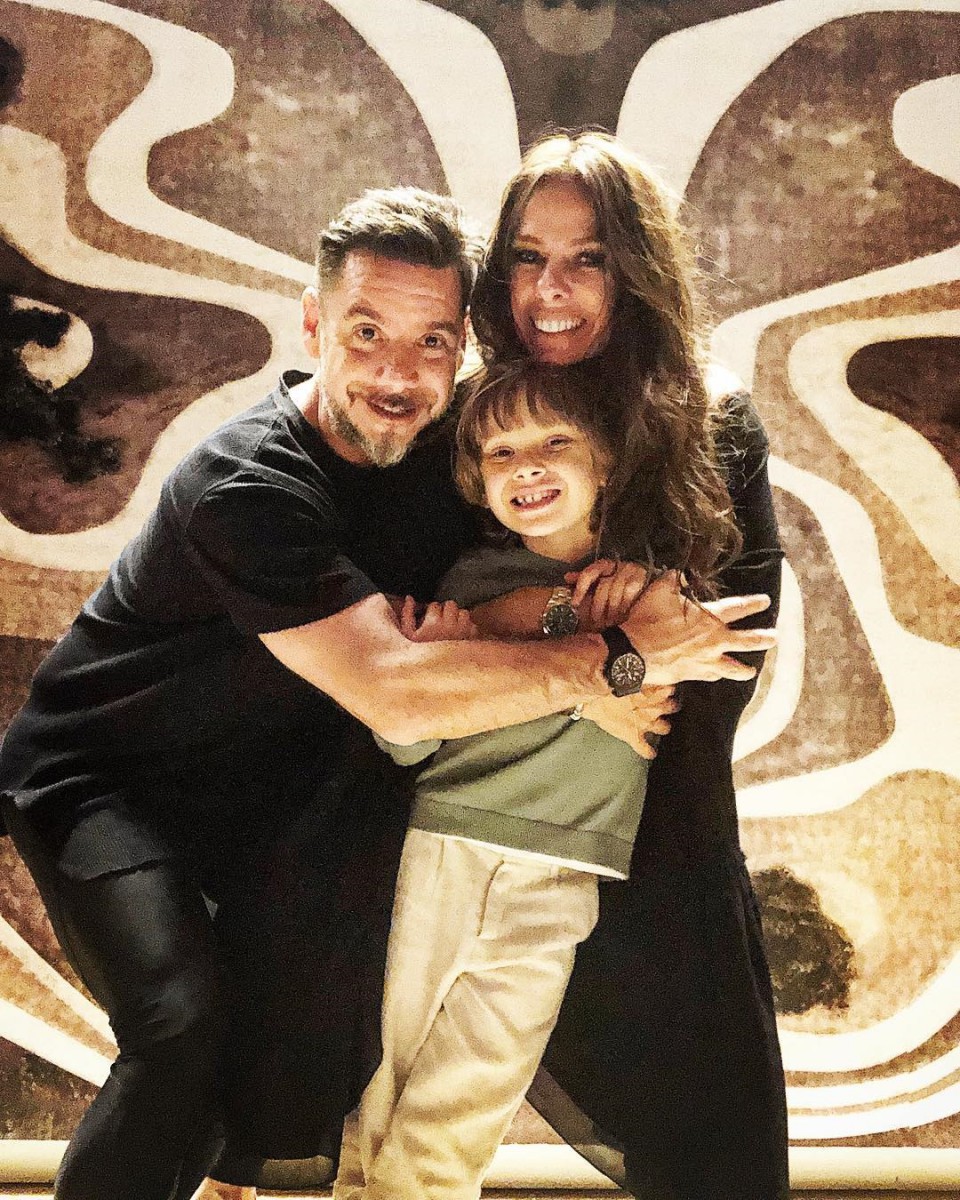 Adriane Galisteu com o marido, Alexandre Iódice, e o filho deles, Vittorio - fotos Reprodução