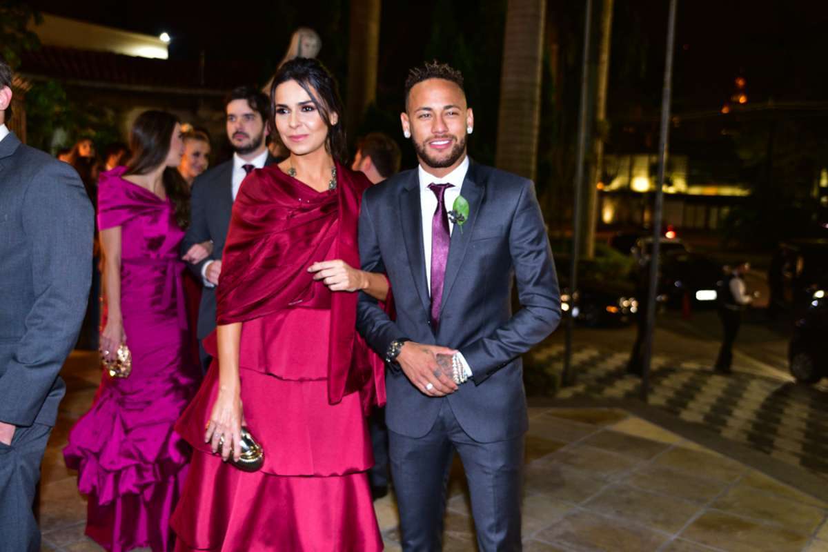 Neymar é padrinho de casamento em São Paulo | Celebridades | O Dia