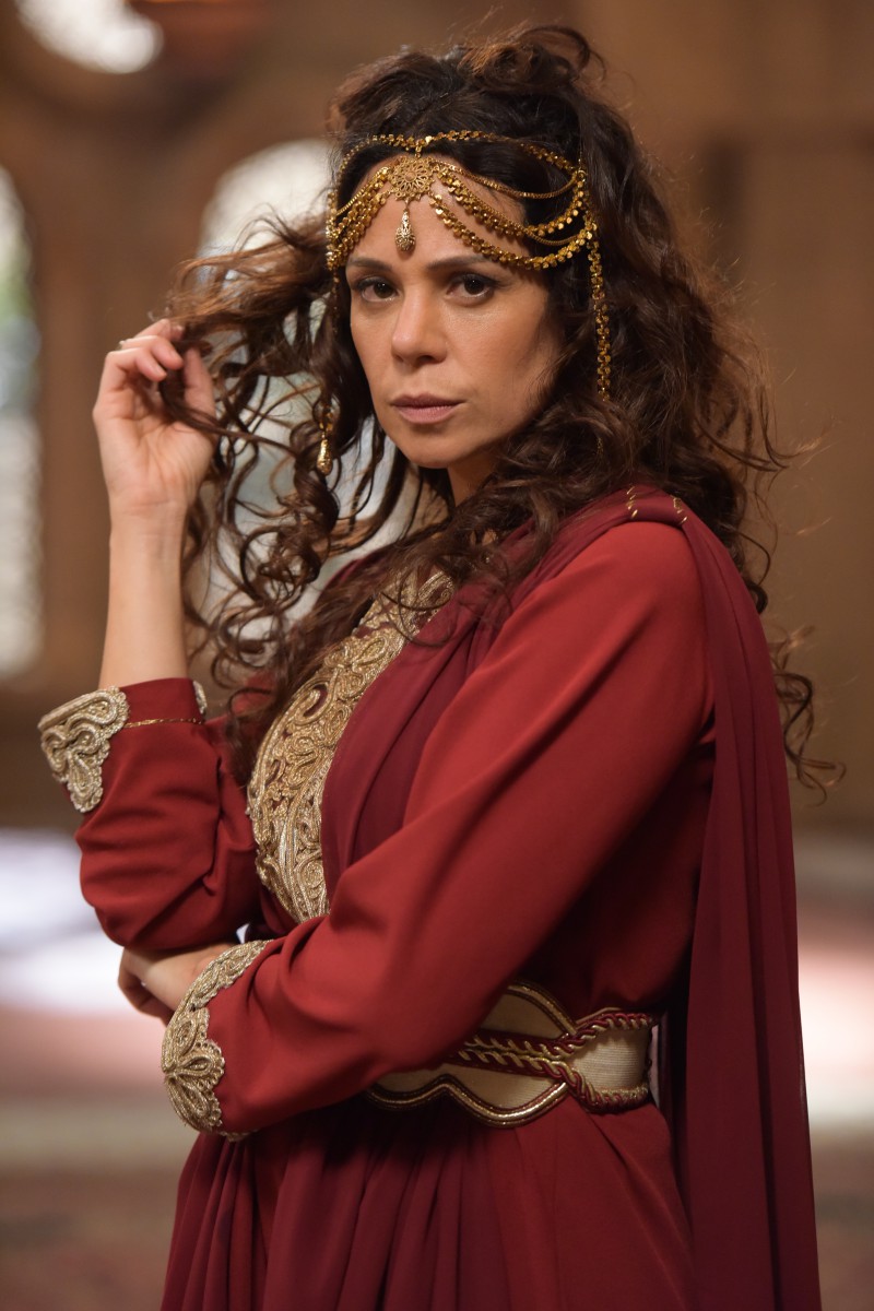 Vanessa Gerbelli na pede de Herodíade, em 'Jesus' da Record TV - divulgação