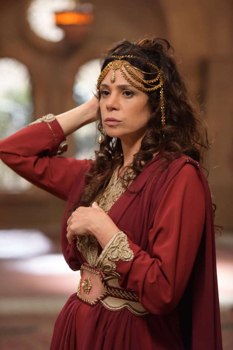 Vanessa Gerbelli na pede de Herodíade, em 'Jesus' da Record TV