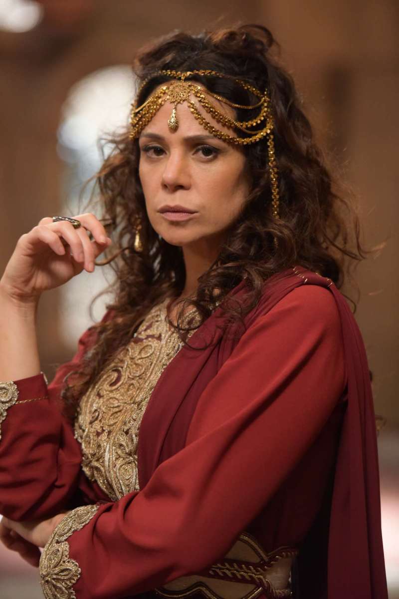 Vanessa Gerbelli na pede de Herodíade, em 'Jesus' da Record TV