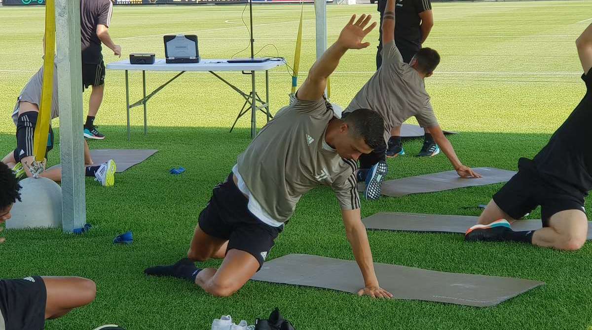 Cristiano Ronaldo realizou primeiro treino pela Juventus nesta terça-feira - Reprodução Twitter/Juventus FC