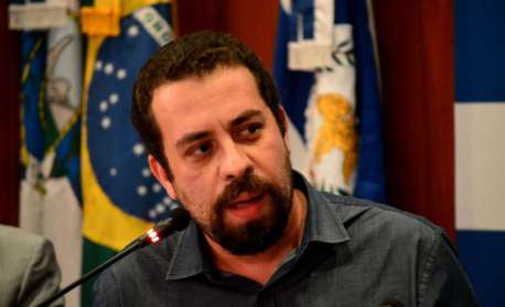Boulos diz que é necessário retomar orçamento para habitação popular