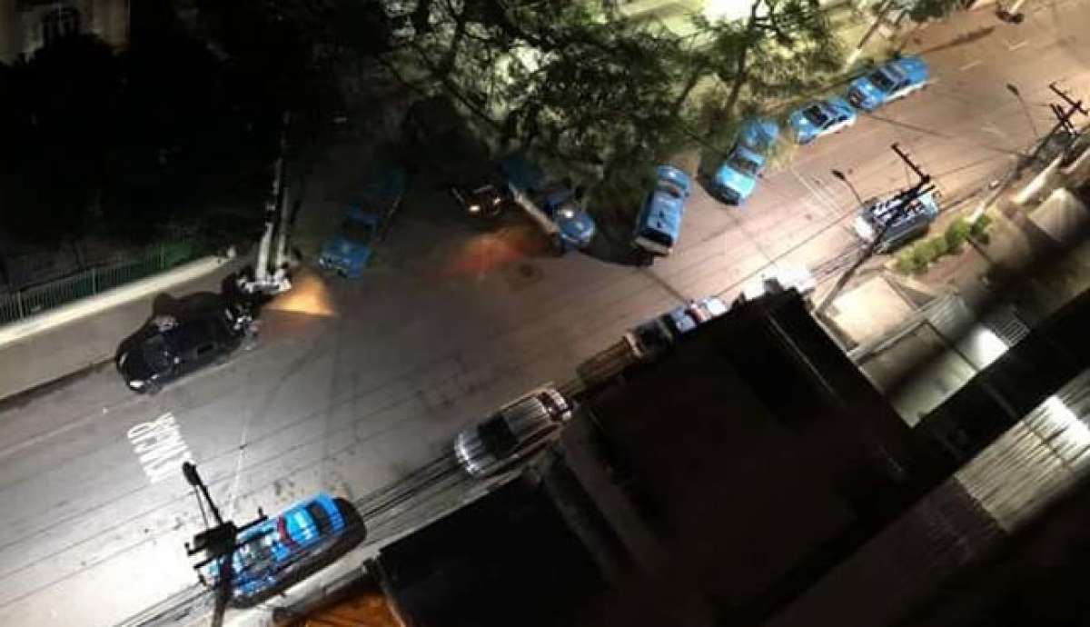 Policiais militares foram até a região por causa do confronto - Reprodução / Interneet