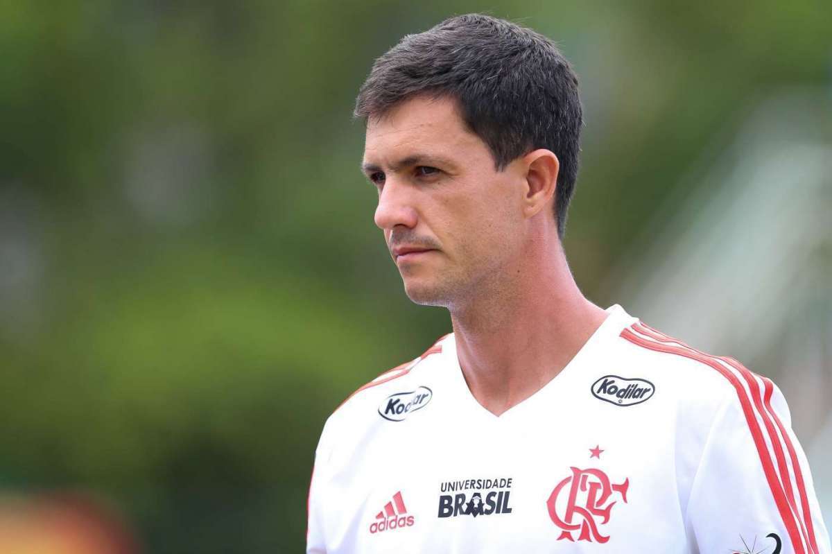 Mauricio Barbieri ter&aacute; desfalque para jogo desta quarta-feira - Gilvan de Souza/Flamengo