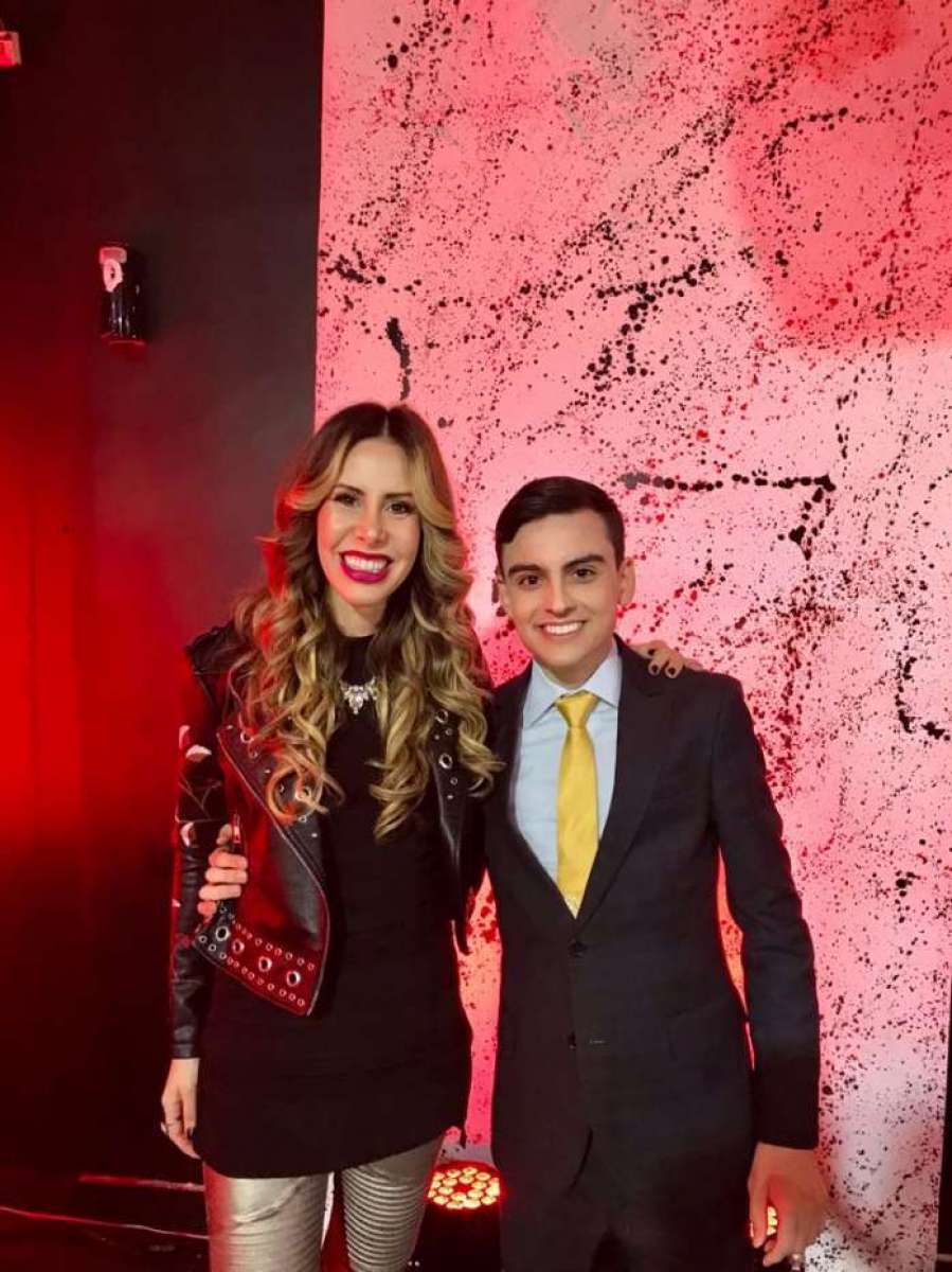 Nana Shara e Dudu Camargo em programa gospel - Divulgação