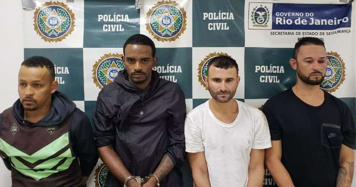 O grupo foi surpreendido por policiais quando estava prestes a praticar roubo - Divulgação / Polícia Civil