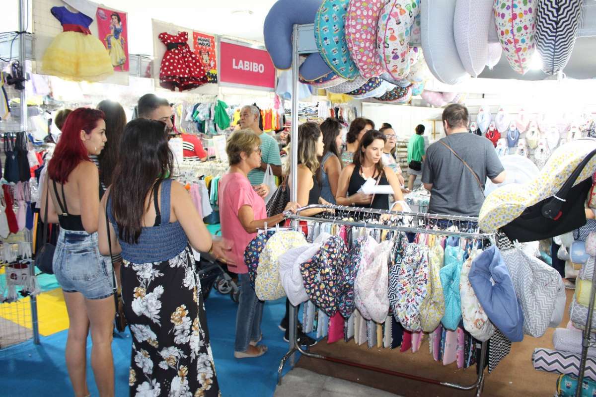 A Menina e a árvore