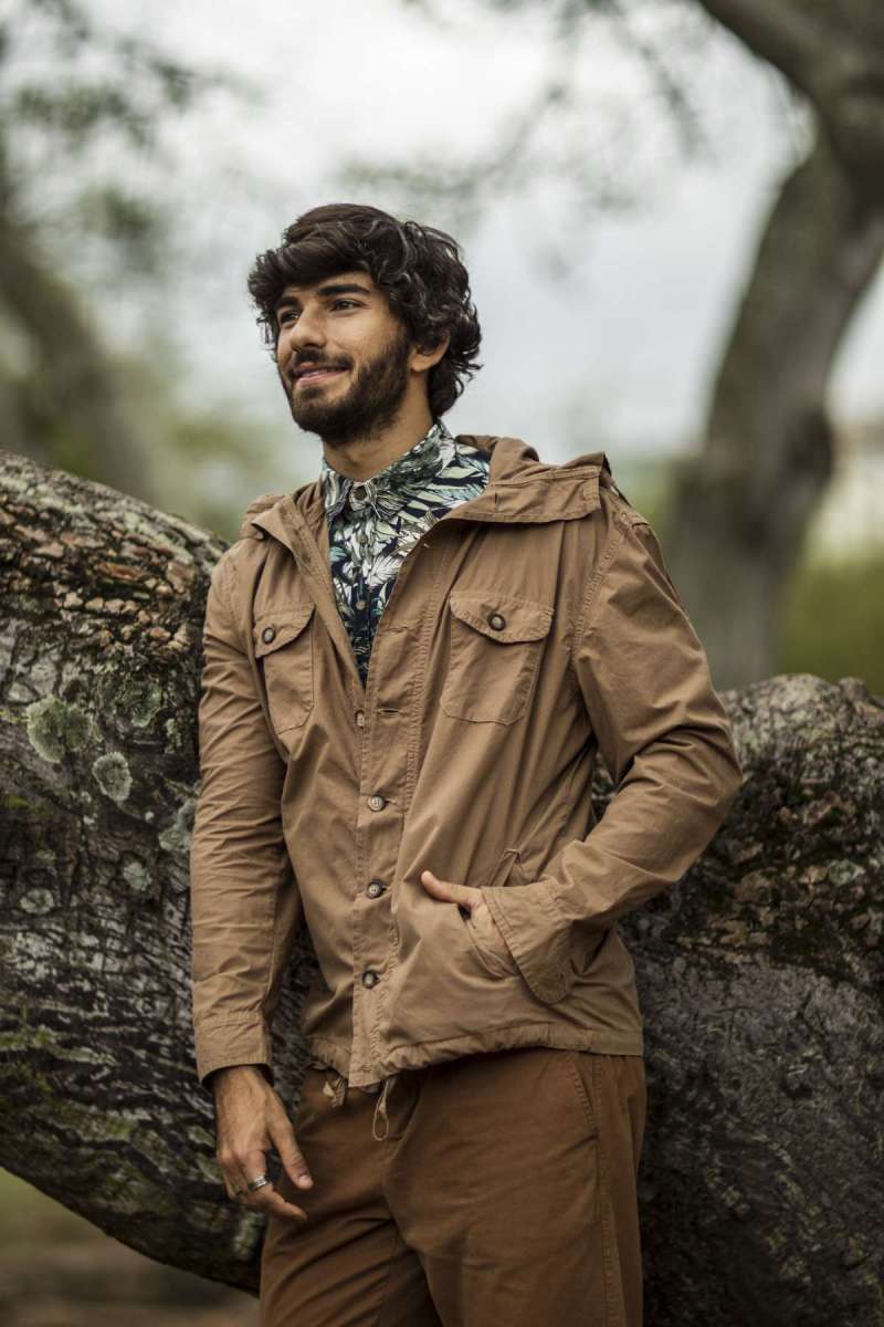MODA CADERNO D - Entrevista com o ator Hugo Moura de
