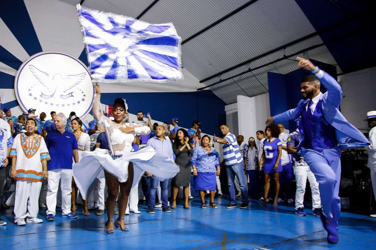 Bolo para Monarco e show histórico de Mariene de Castro marcam Feijoada da Família Portelense de agosto
