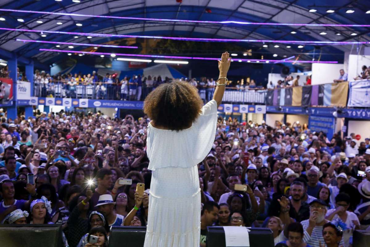 Bolo para Monarco e show histórico de Mariene de Castro marcam Feijoada da Família Portelense de agosto