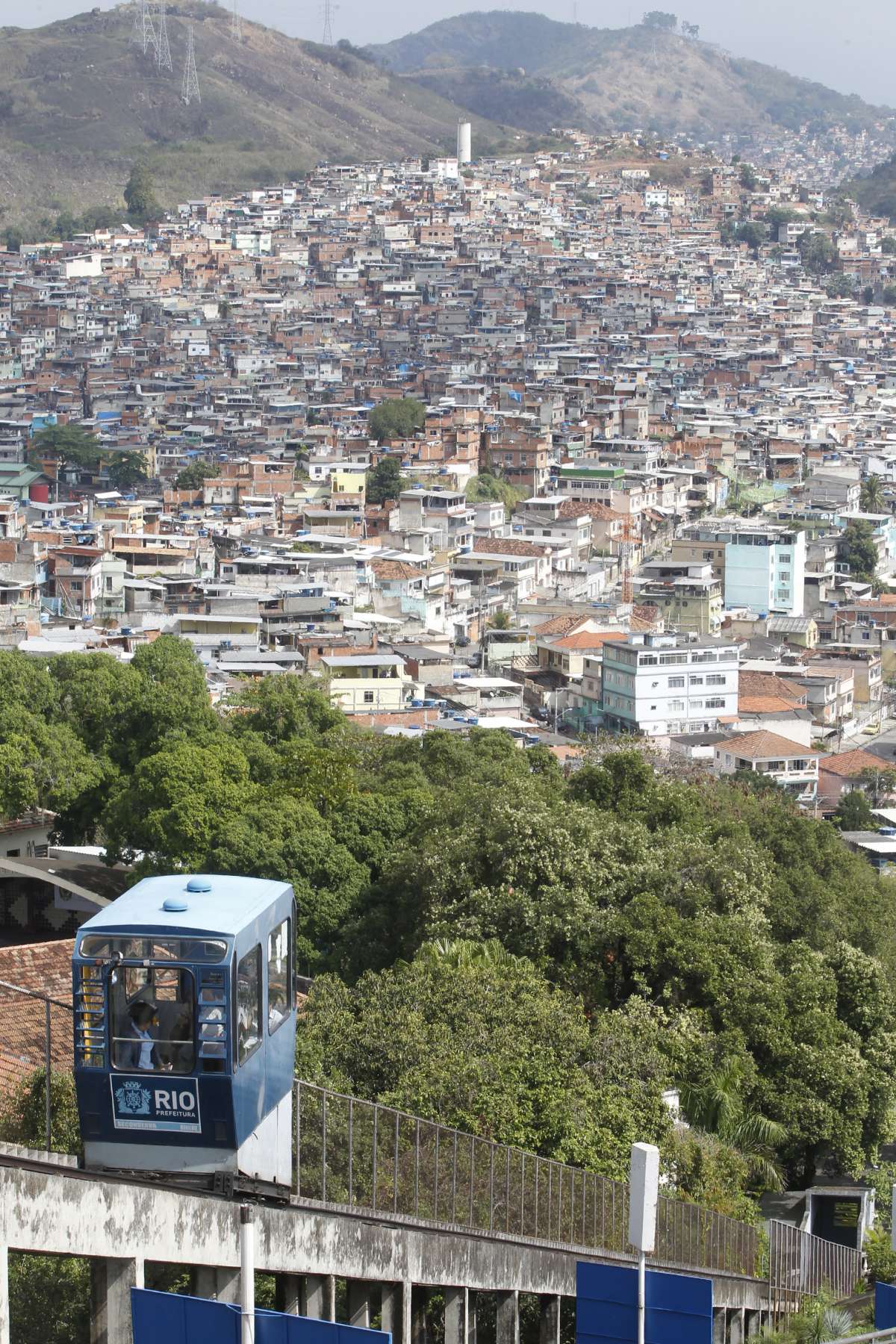 08/08/2018 - Planos inclinados da cidade do Rio de Janeiro podem parar por falta de pagamento da Prefeitura. Na imagem, plano inclinado da Igreja da Penha, na Penha. Foto de Alexandre Brum / Agência O Dia - CIDADE DESENVOLVIMENTO GOVERNO ESTADO PREFEITURA RIO DE JANEIRO REVITALIZAÇÃO OBRA CENTRAL CENTRO ACORDO PARCERIA INVESTIMENTO INFRA ESTRUTURA;