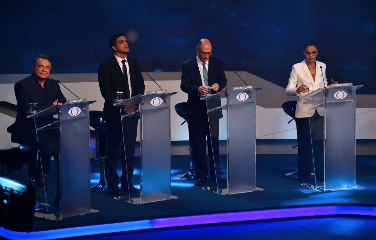 (L-R) Brazilian presidential candidates Alvaro Dias (Podemos), Cabo Daciolo (Patriota), Geraldo Alkmin (PSDB) and Marina Silva (Rede) take part in the first presidential debate ahead of the October 7 general election along with Jair Bolsonaro (PSL), Guilherme Boulos (PSOL), Henrique Meirelles (MDB) and Ciro Gomes (PDT) (the last four out of frame), at Bandeirantes television network in Sao Paulo, Brazil, on August 9, 2018.  / AFP PHOTO / Nelson ALMEIDA