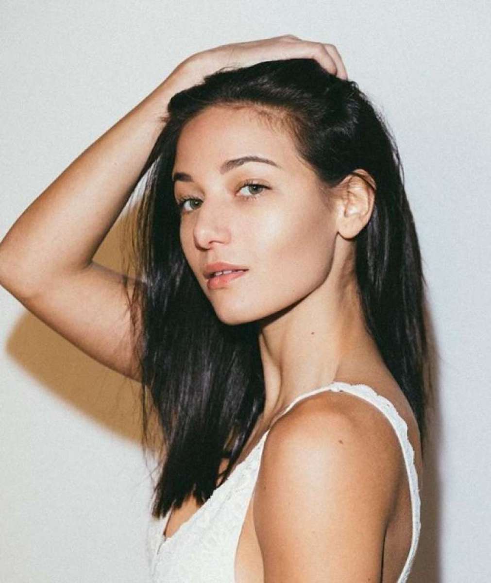 Francesa Alicia Verrando faz muito sucesso nas redes sociais