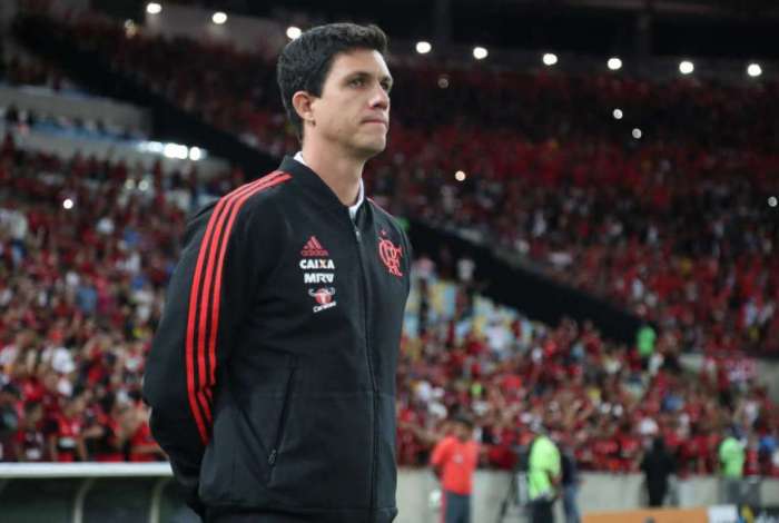 Flamengo foi derrotado em casa Flamengo foi derrotado em casa