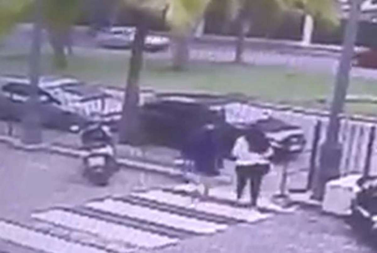 Imagens obtidas pelo DIA mostram que o carro já esperava a vítima