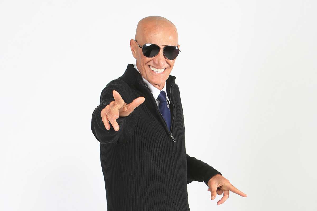 A redação do Jornal O Dia recebe a visita de Amin Khader (Rio de Janeiro, 6 de janeiro de 1959. Promoter, repórter, ator e humorista). Foto: Daniel Castelo Branco