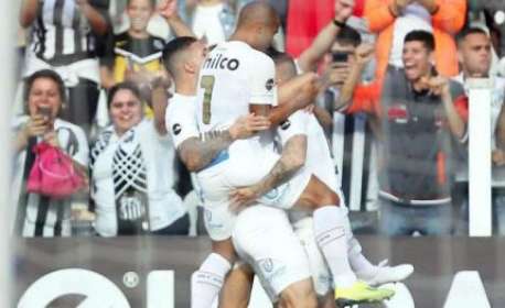 Santos vence Sport e deixa o Vasco colado na zona de rebaixamento